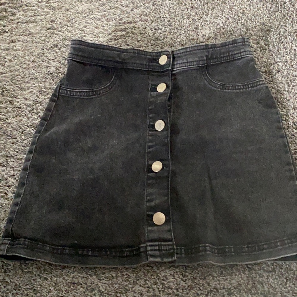 Girls black skirt